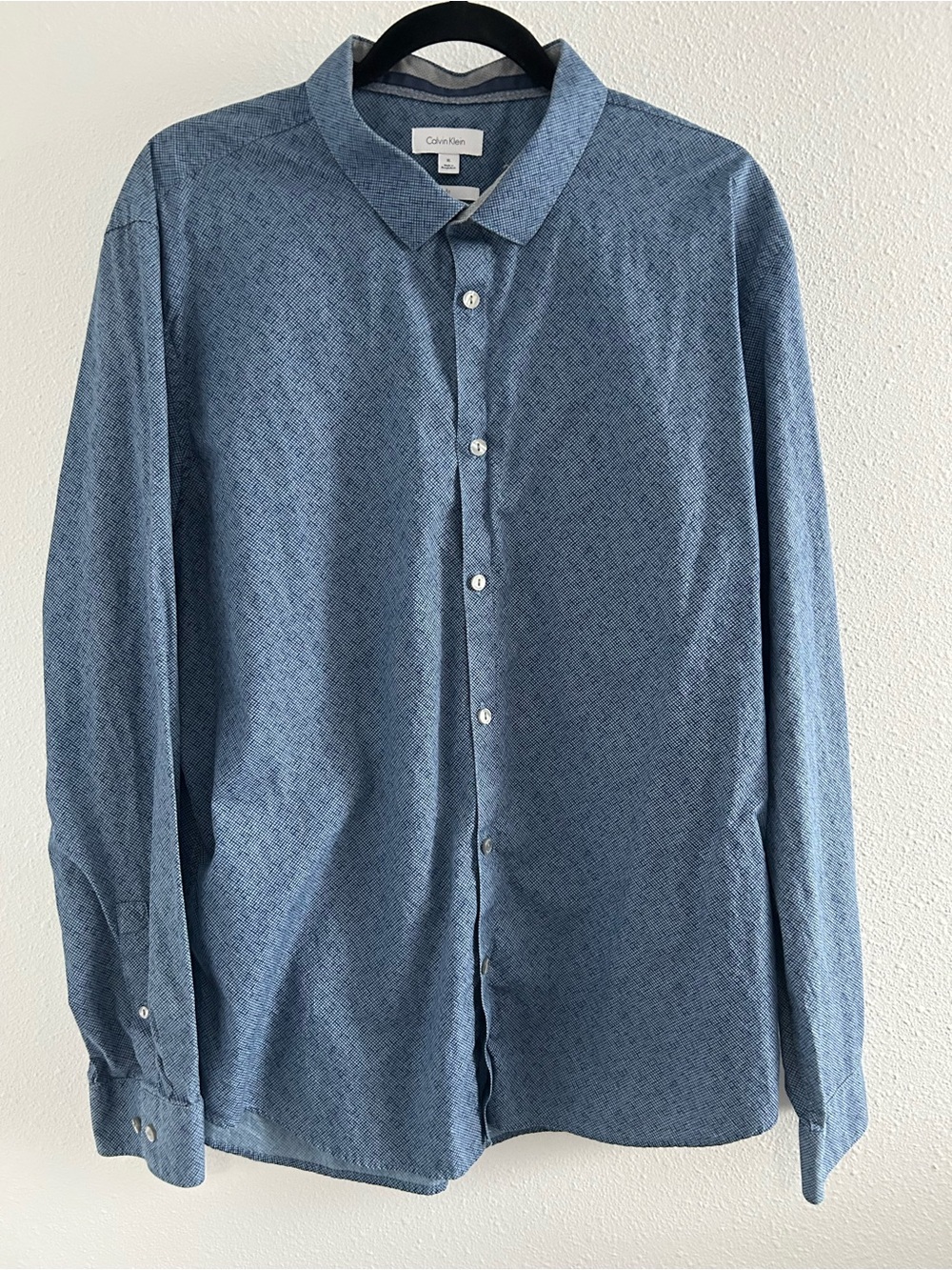 Calvin Klein Lightweight Blue Micro-Pattern Button-Down Shirt